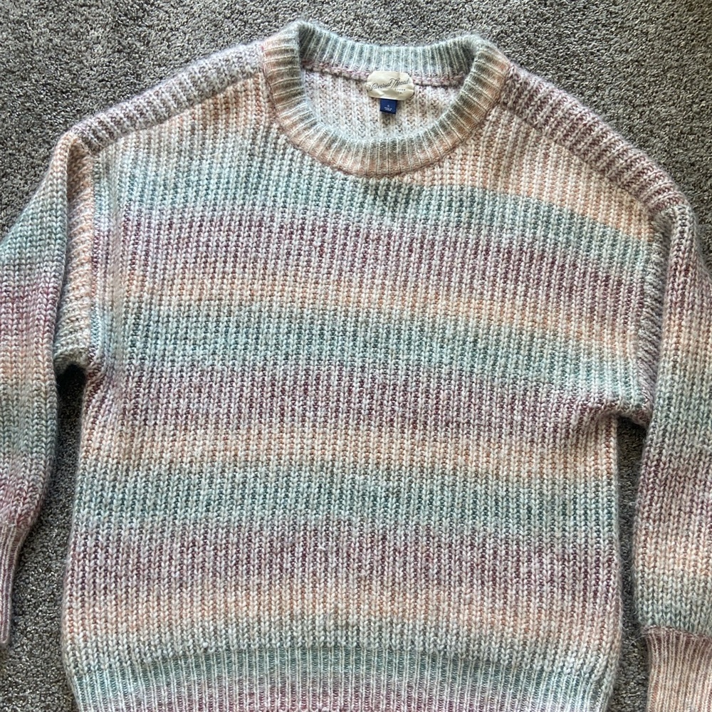Universal Thread Sweater - Picture 2 of 6